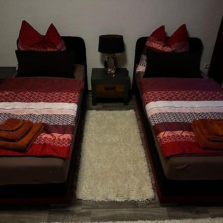 Schoene Wohnung In Bestlage Inclusive Parkplatz Leipzig Exterior foto