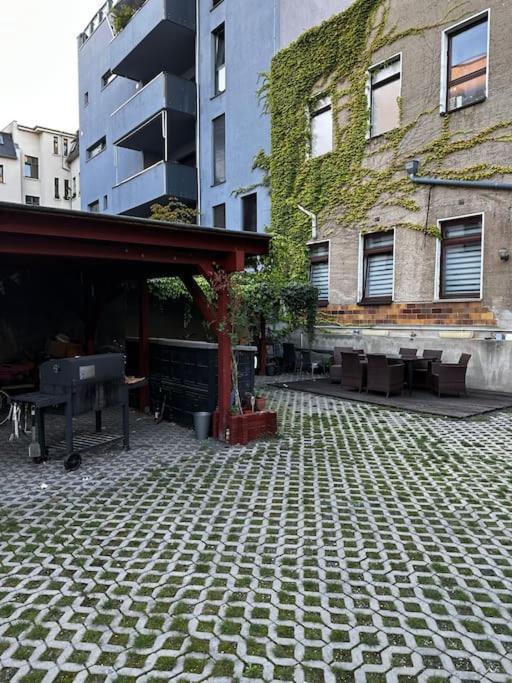 Schoene Wohnung In Bestlage Inclusive Parkplatz Leipzig Exterior foto